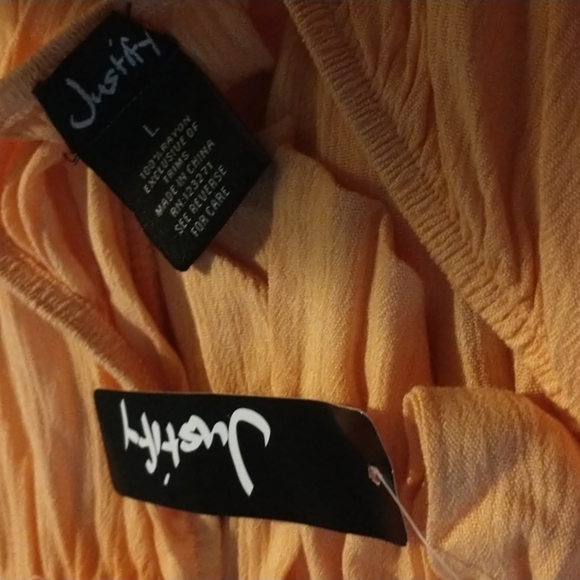 Women's Large Crochet Top - Picture 4 of 4